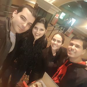 Meet your Posher, Edey alejandro